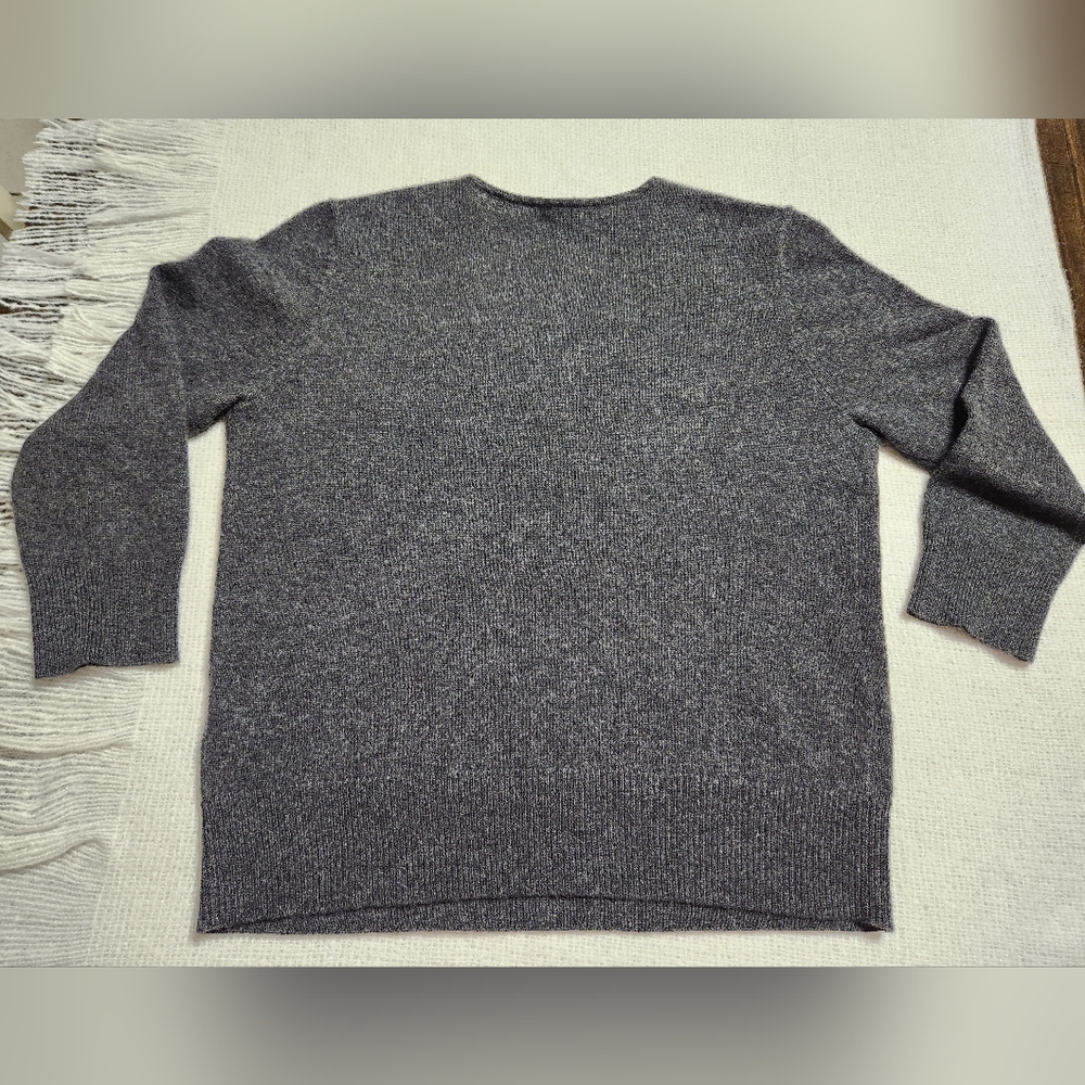 Charter Club Luxury Cashmere Sweater Women's Gray V Neck Crossover Size M - Picture 3 of 10
